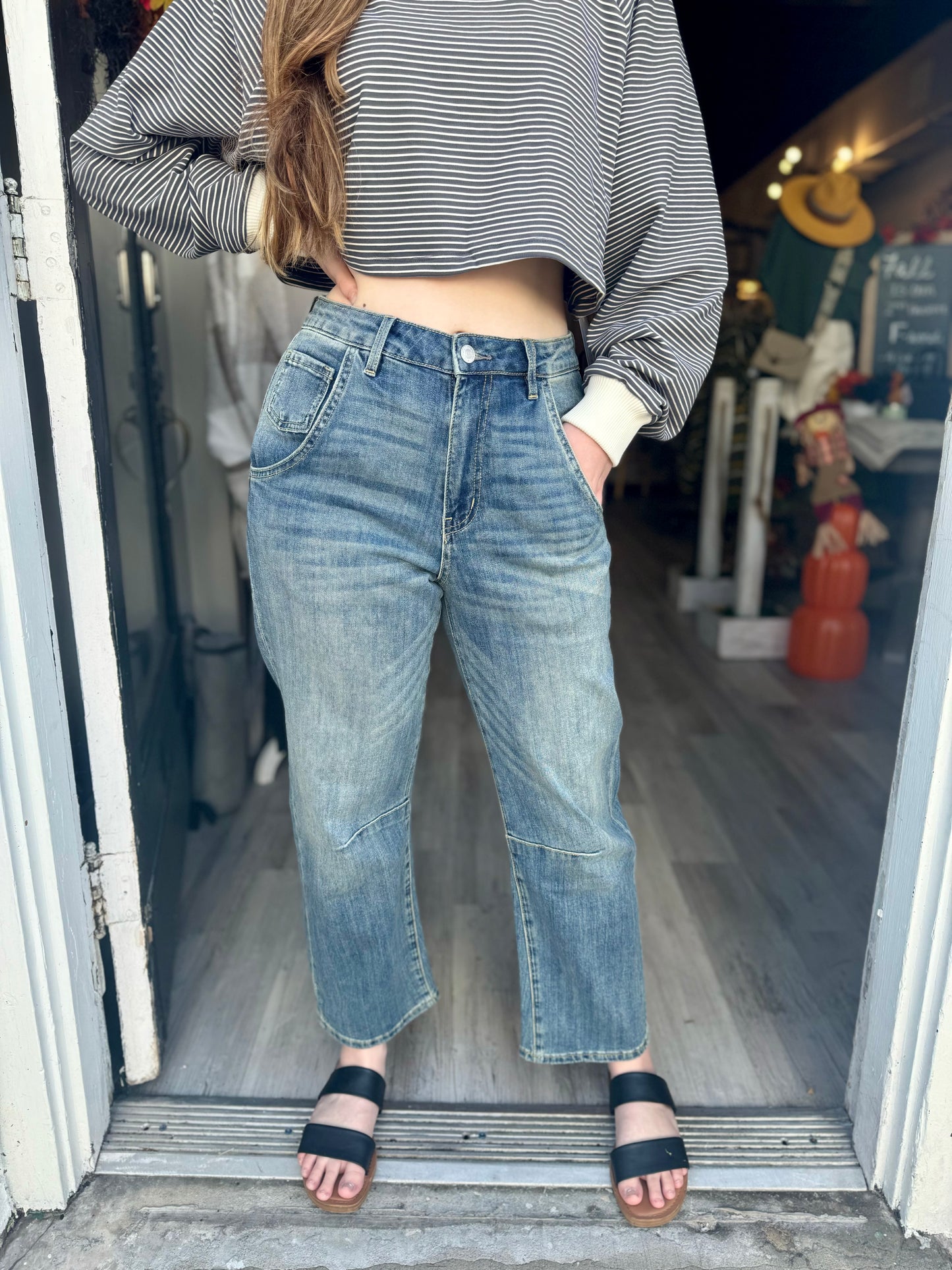 The Birdie Barrel Jeans