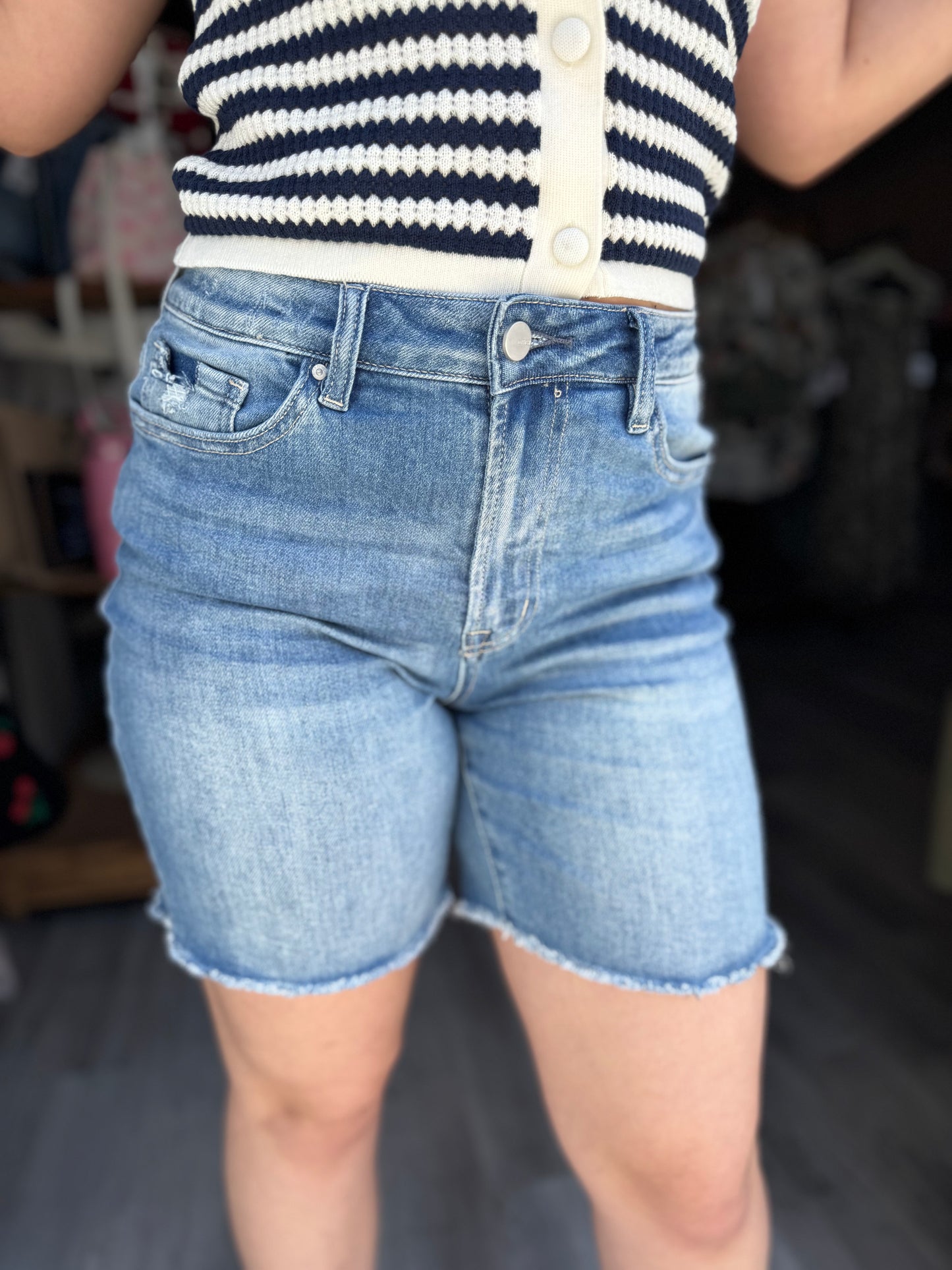 The Marjan Midi Shorts