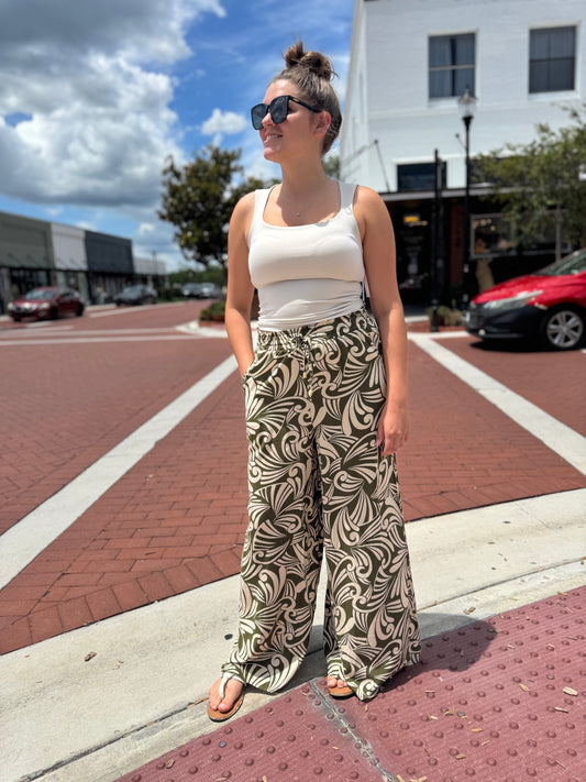 The Summer Stroll Pants - Sage