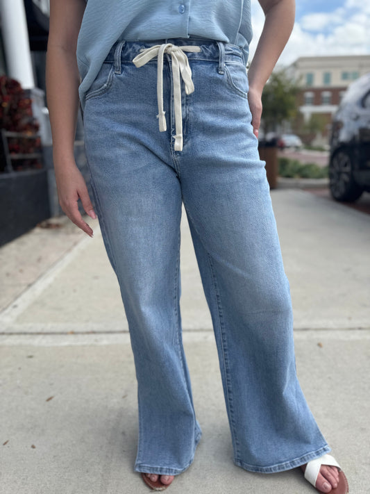 The Dolly Wide Jeans
